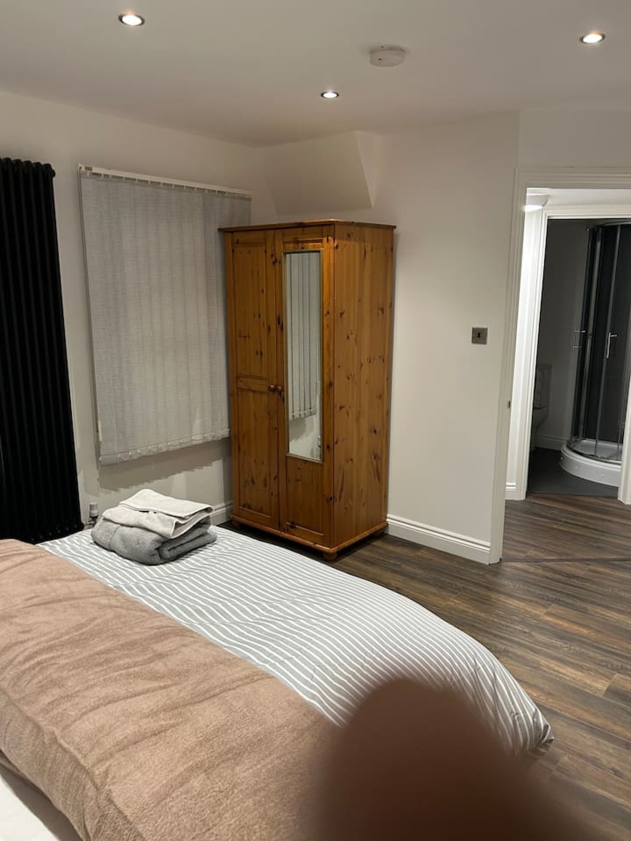 1-Bed Apt Close to Town Centre & Train Station in Mare Fair Flat 1, No 35 - Property image 9 - VivreStays