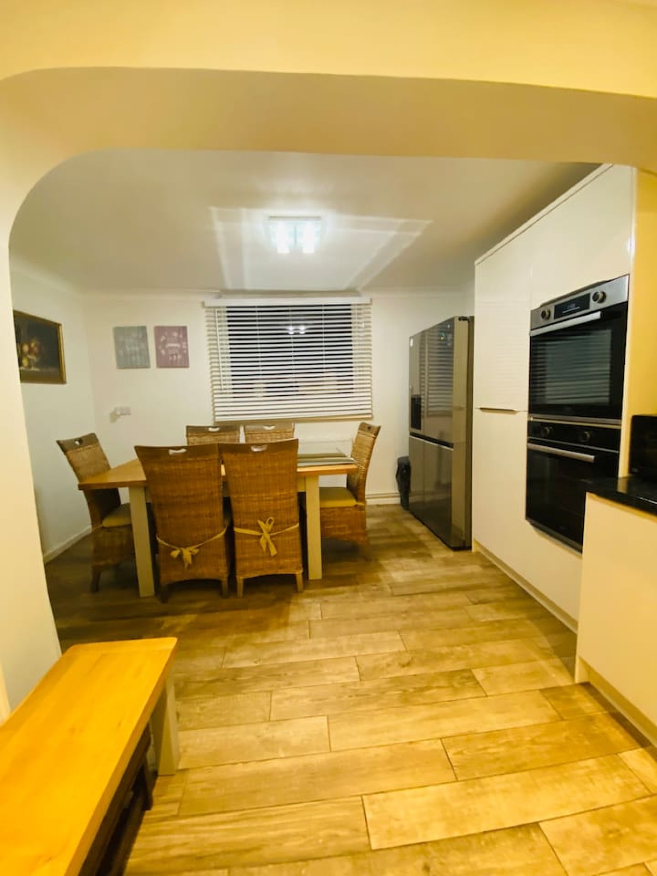 Red Brick Haven 5Bed 2Bath for Memorable Reunions in 18 Cadets Walk, East Cowes PO32 6JP, UK - Property image 6 - VivreStays