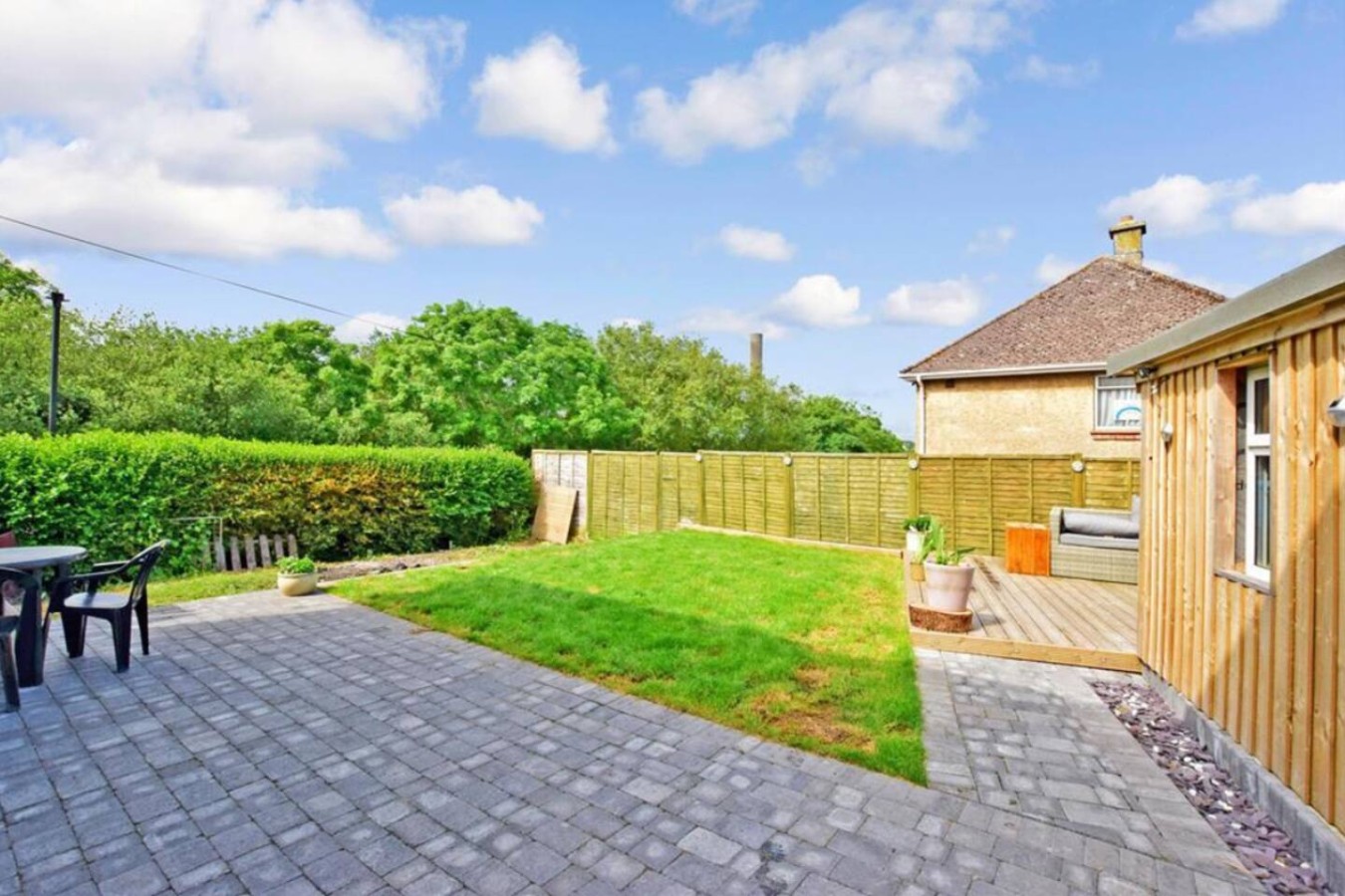 Red Brick Haven 5Bed 2Bath for Memorable Reunions in 18 Cadets Walk, East Cowes PO32 6JP, UK - Property image 4 - VivreStays
