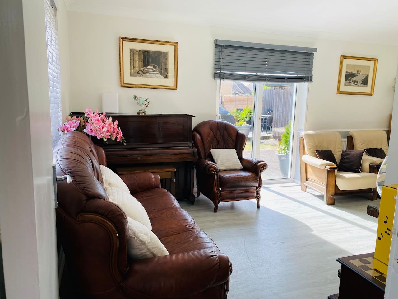 Red Brick Haven 5Bed 2Bath for Memorable Reunions in 18 Cadets Walk, East Cowes PO32 6JP, UK - Property image 26 - VivreStays