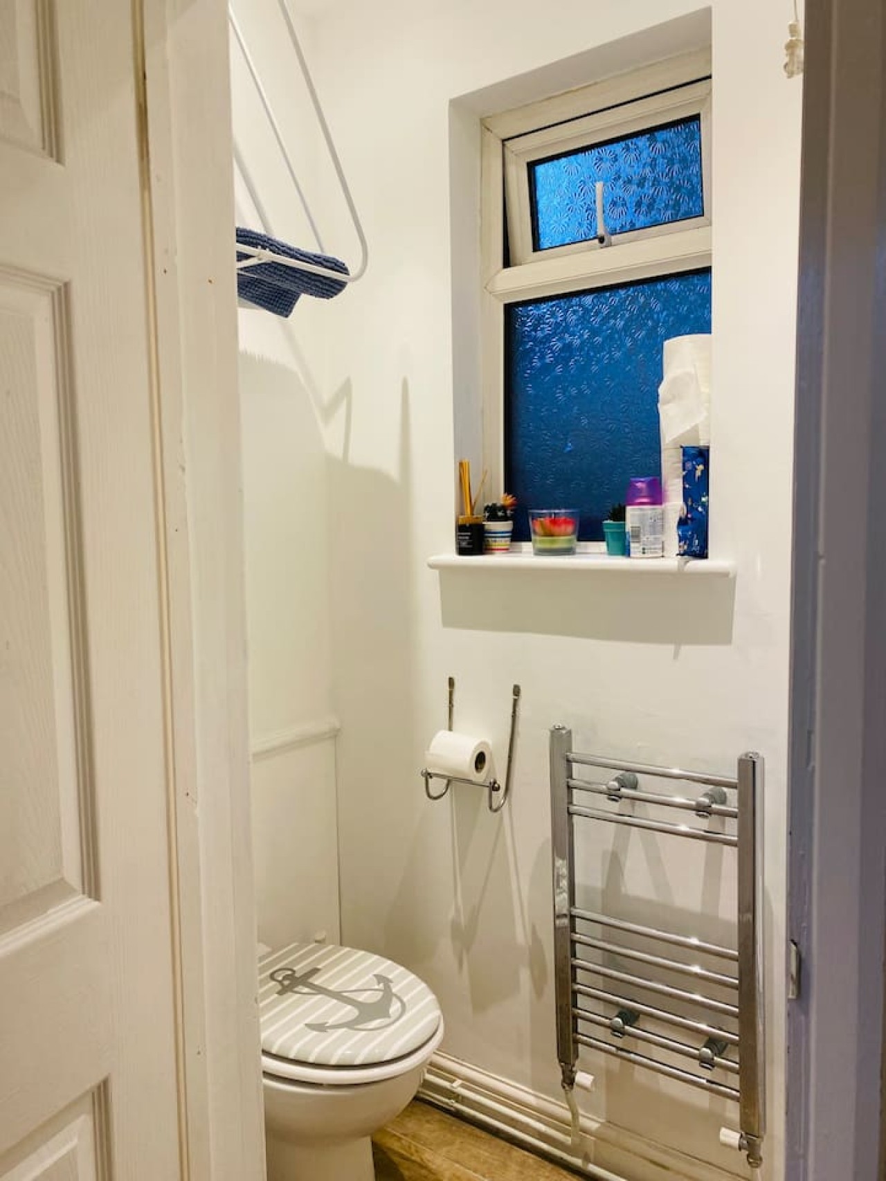 Red Brick Haven 5Bed 2Bath for Memorable Reunions in 18 Cadets Walk, East Cowes PO32 6JP, UK - Property image 19 - VivreStays