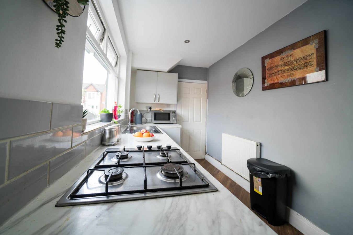 Spacious 4BR | Sleeps 10 | Free Parking in 236 Albany Rd, Cardiff CF24 3RZ, UK - Property image 18 - VivreStays