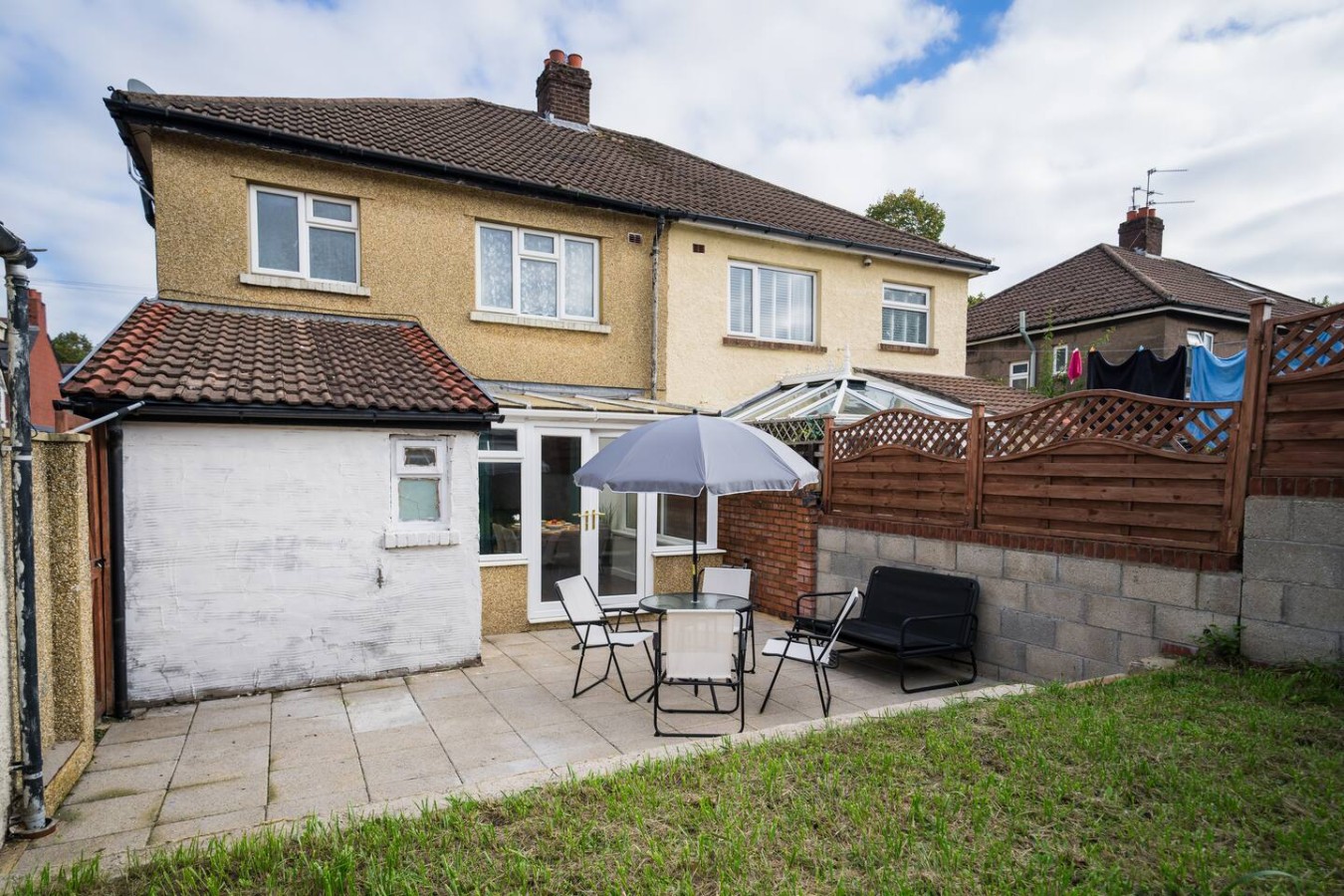 Spacious 4BR | Sleeps 10 | Free Parking in 236 Albany Rd, Cardiff CF24 3RZ, UK - Property image 41 - VivreStays