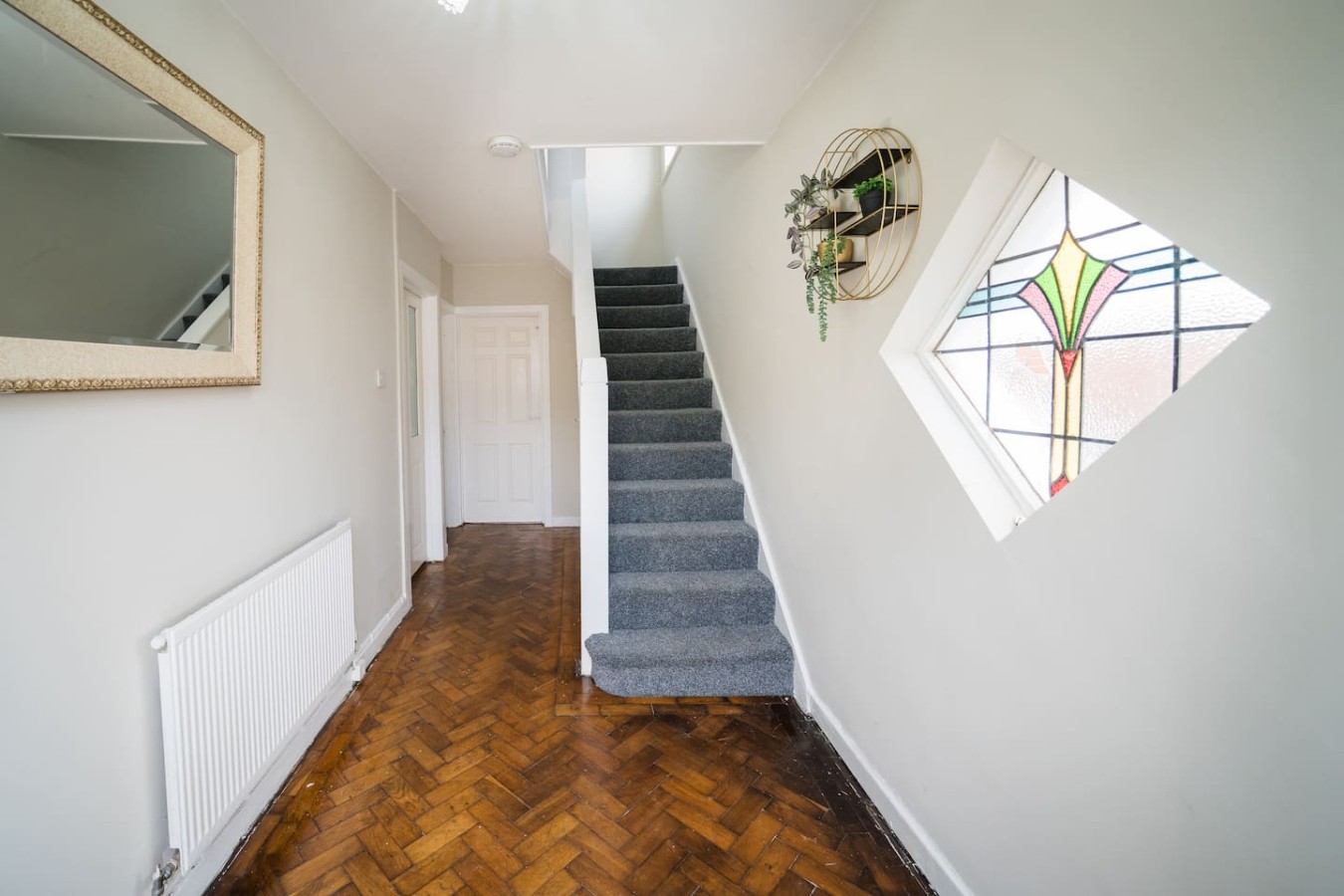 Spacious 4BR | Sleeps 10 | Free Parking in 236 Albany Rd, Cardiff CF24 3RZ, UK - Property image 29 - VivreStays