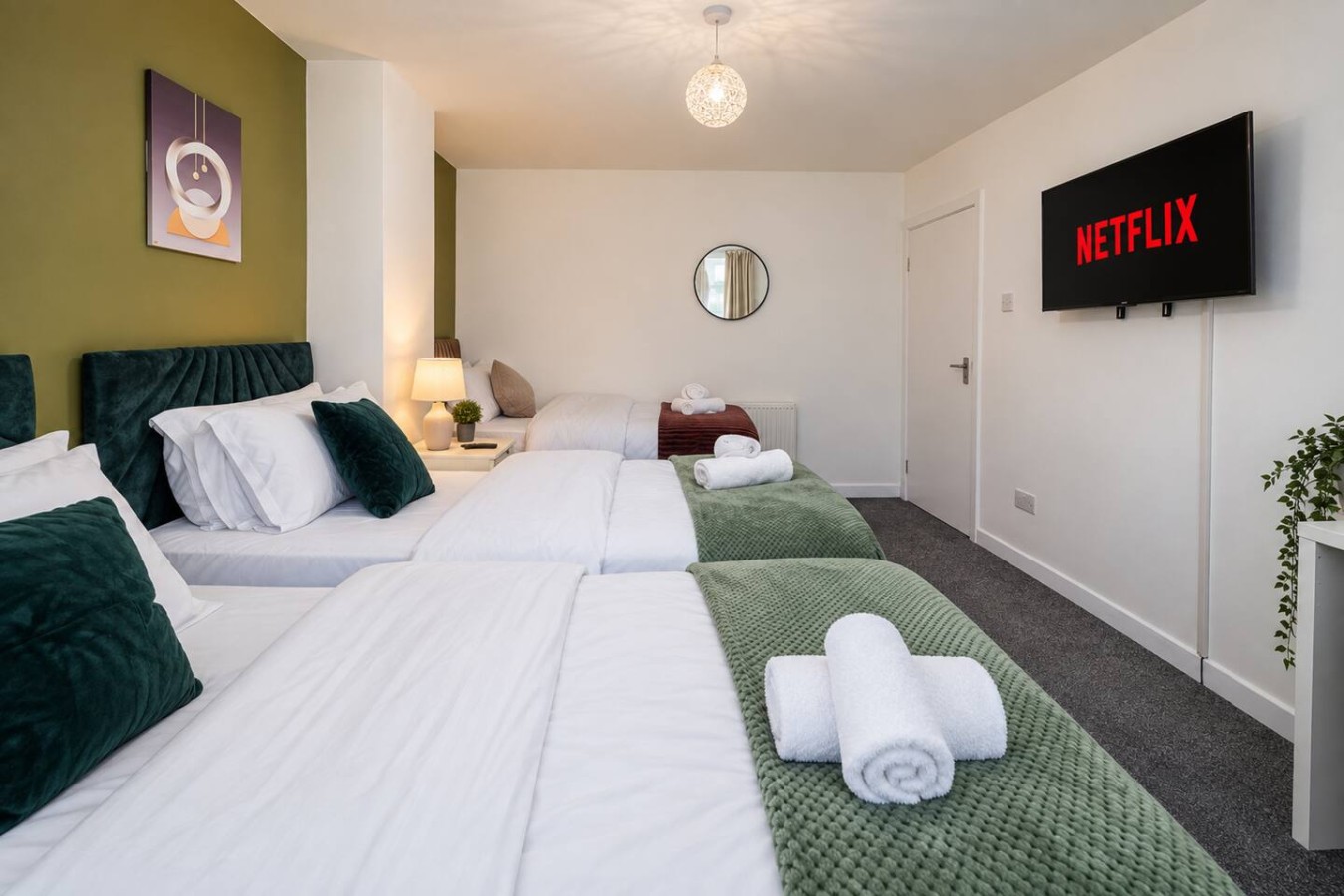Spacious 4BR | Sleeps 10 | Free Parking in 236 Albany Rd, Cardiff CF24 3RZ, UK - Property image 31 - VivreStays