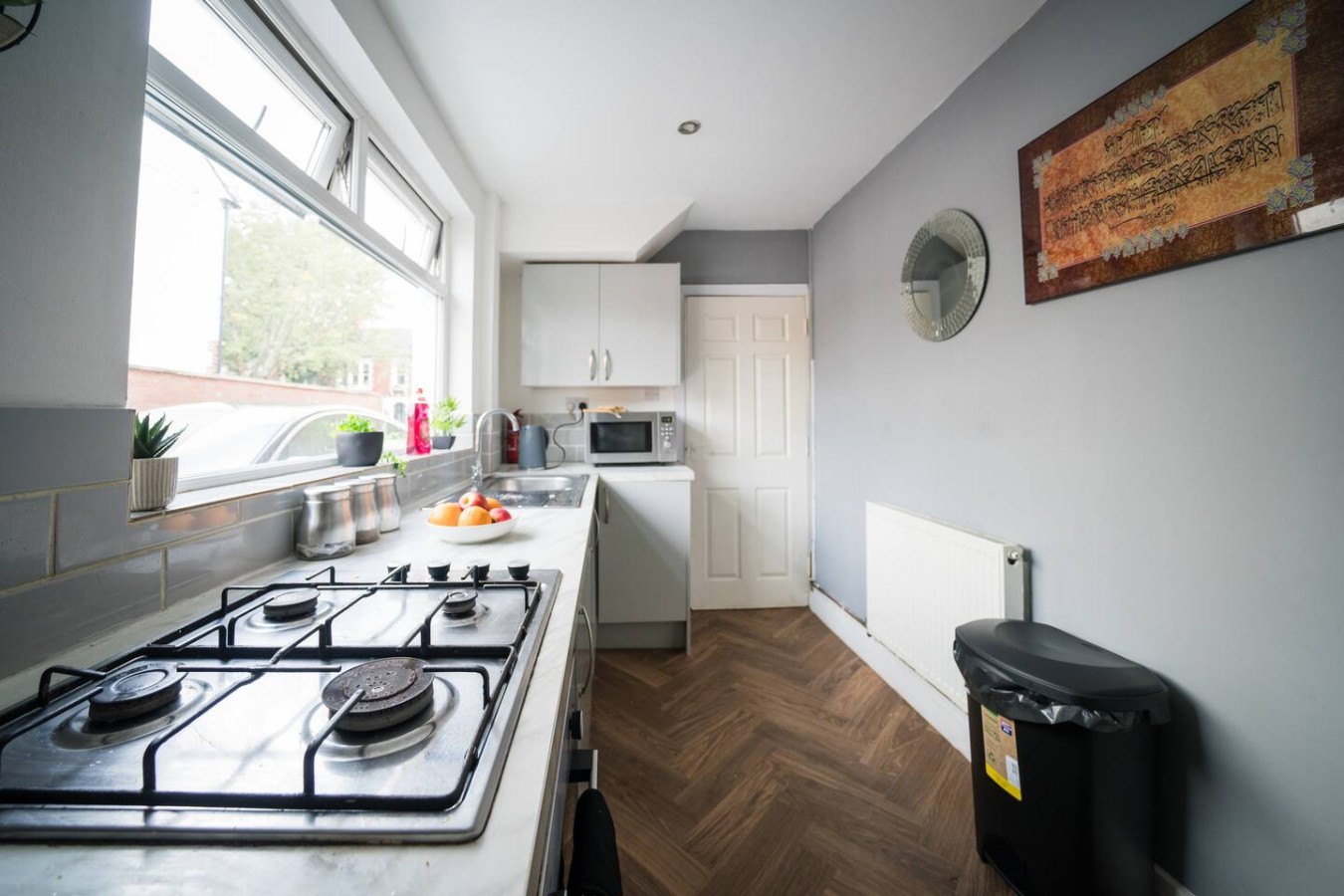 Spacious 4BR | Sleeps 10 | Free Parking in 236 Albany Rd, Cardiff CF24 3RZ, UK - Property image 16 - VivreStays