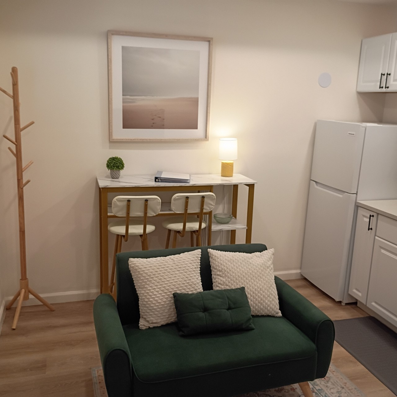 Cozy Guesthouse In Midtown Savannah.