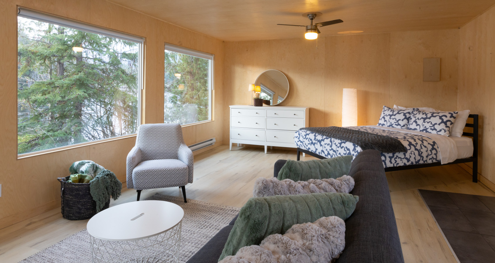 Luxurious Glamping Cabin With River Access - Cozy Charming - Kanada