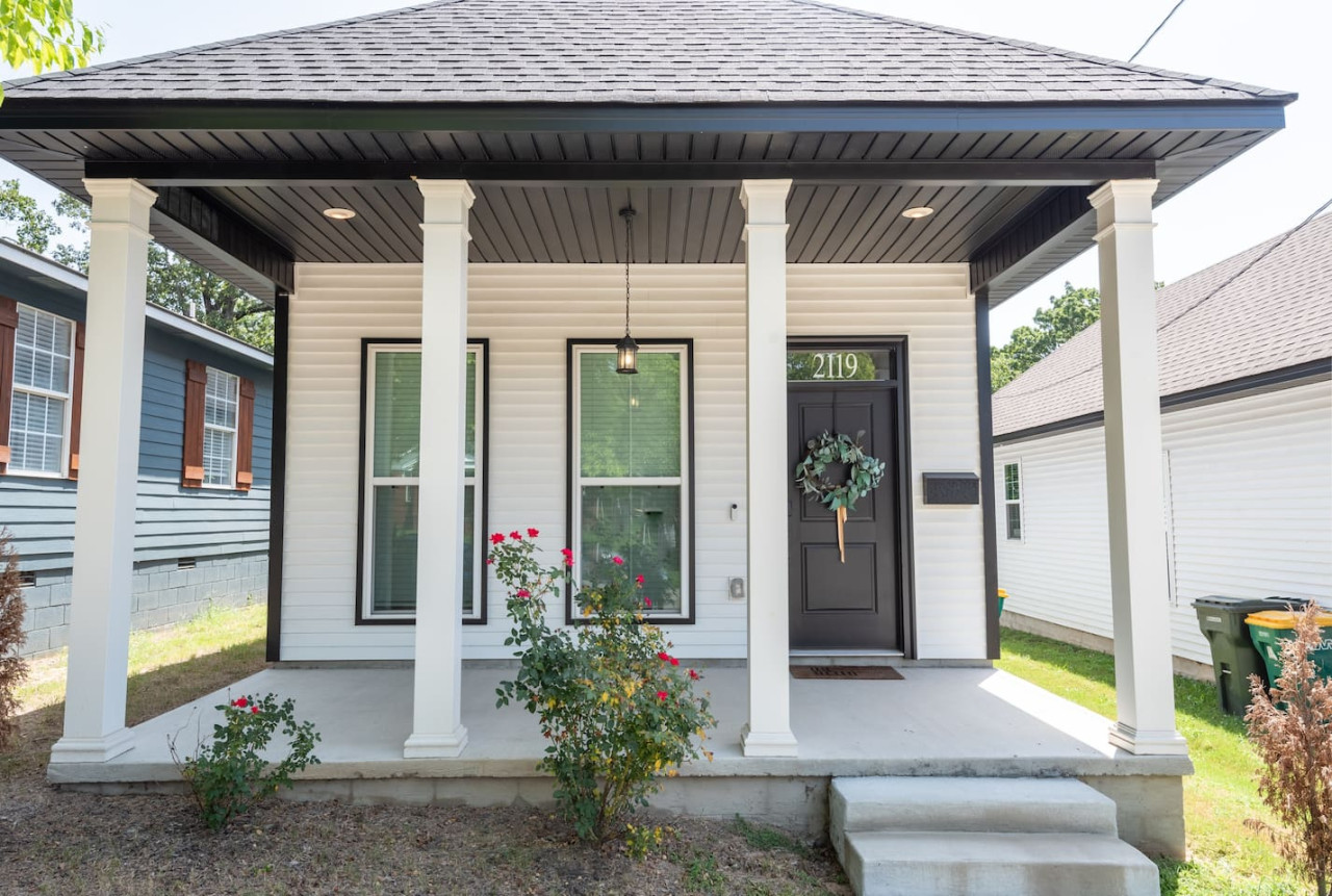 Stylish Retreat With Fenced Yard - Charming Bungalow Escape - Little Rock, AR