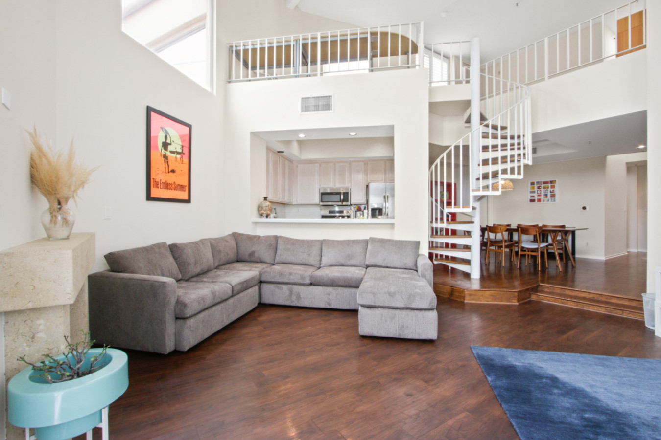 2 Bedroom +Loft 1 Block To Beach - Santa Monica, CA