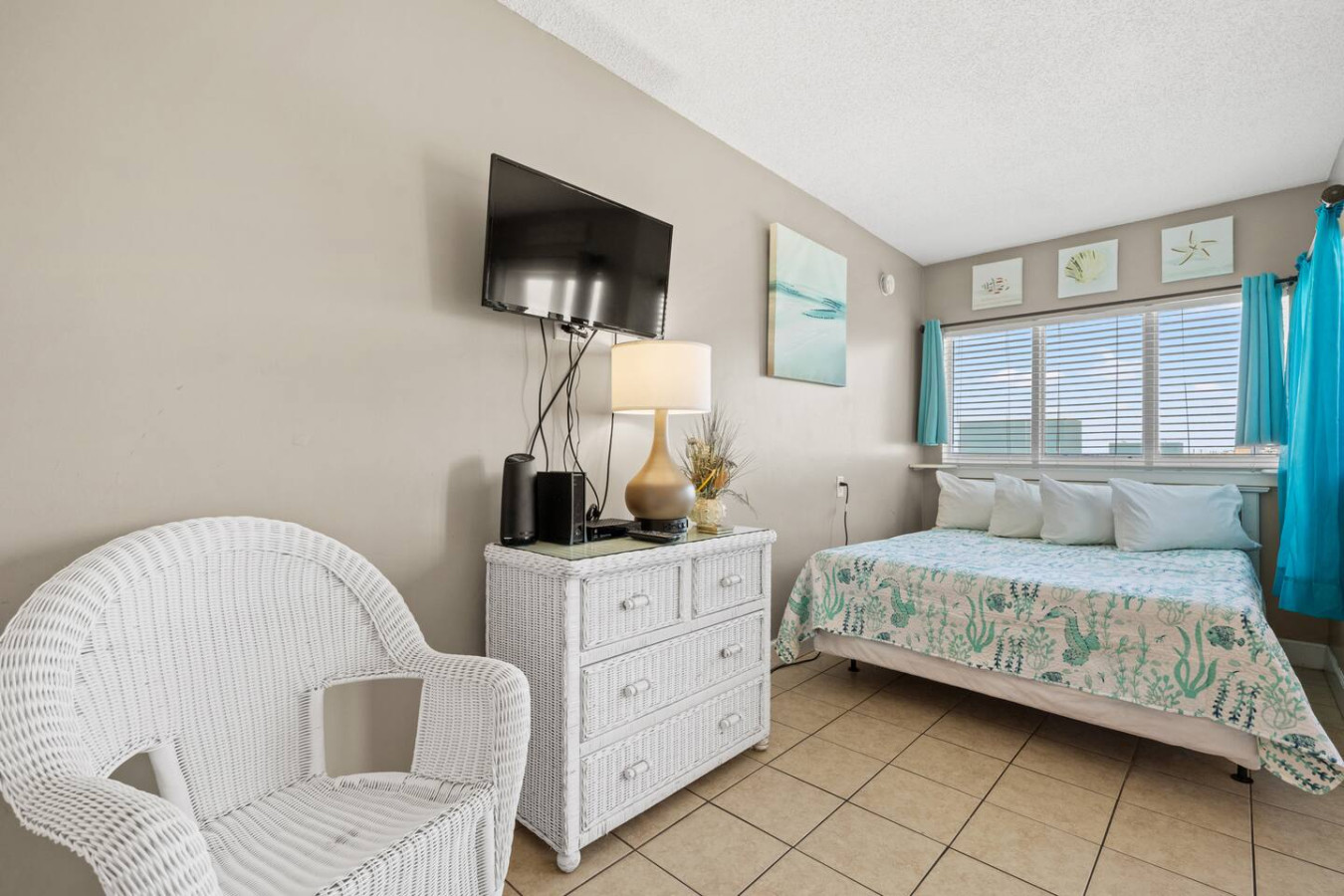 Palace Resort Unit 1506