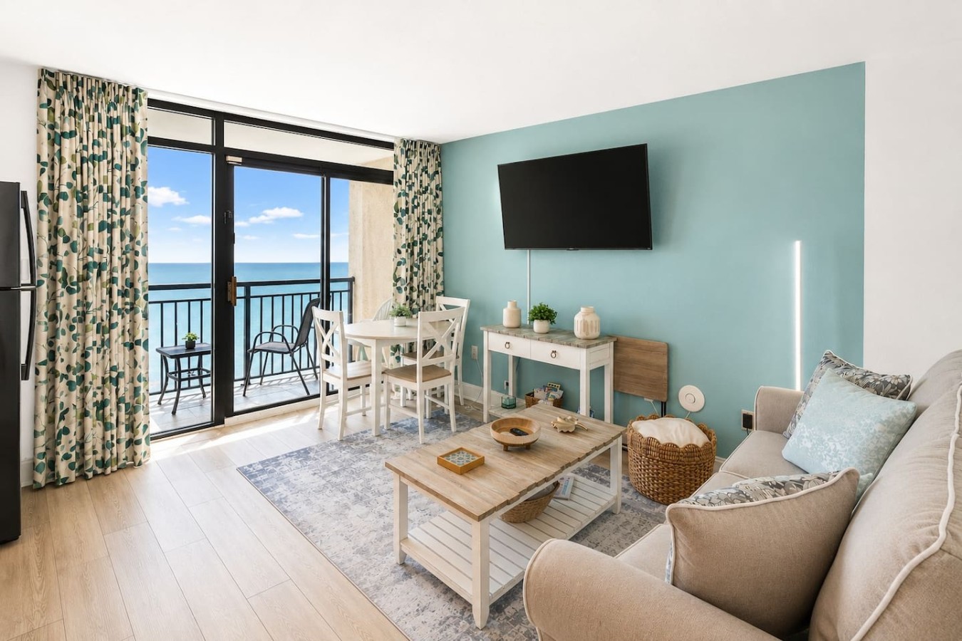 Beach Cove Resort 823