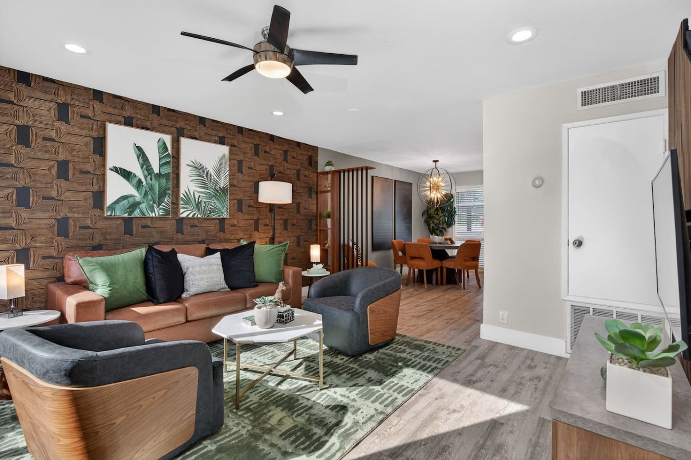 Walk To Fashion Sq | Ev Charger | Old Town | Pool - Scottsdale, AZ