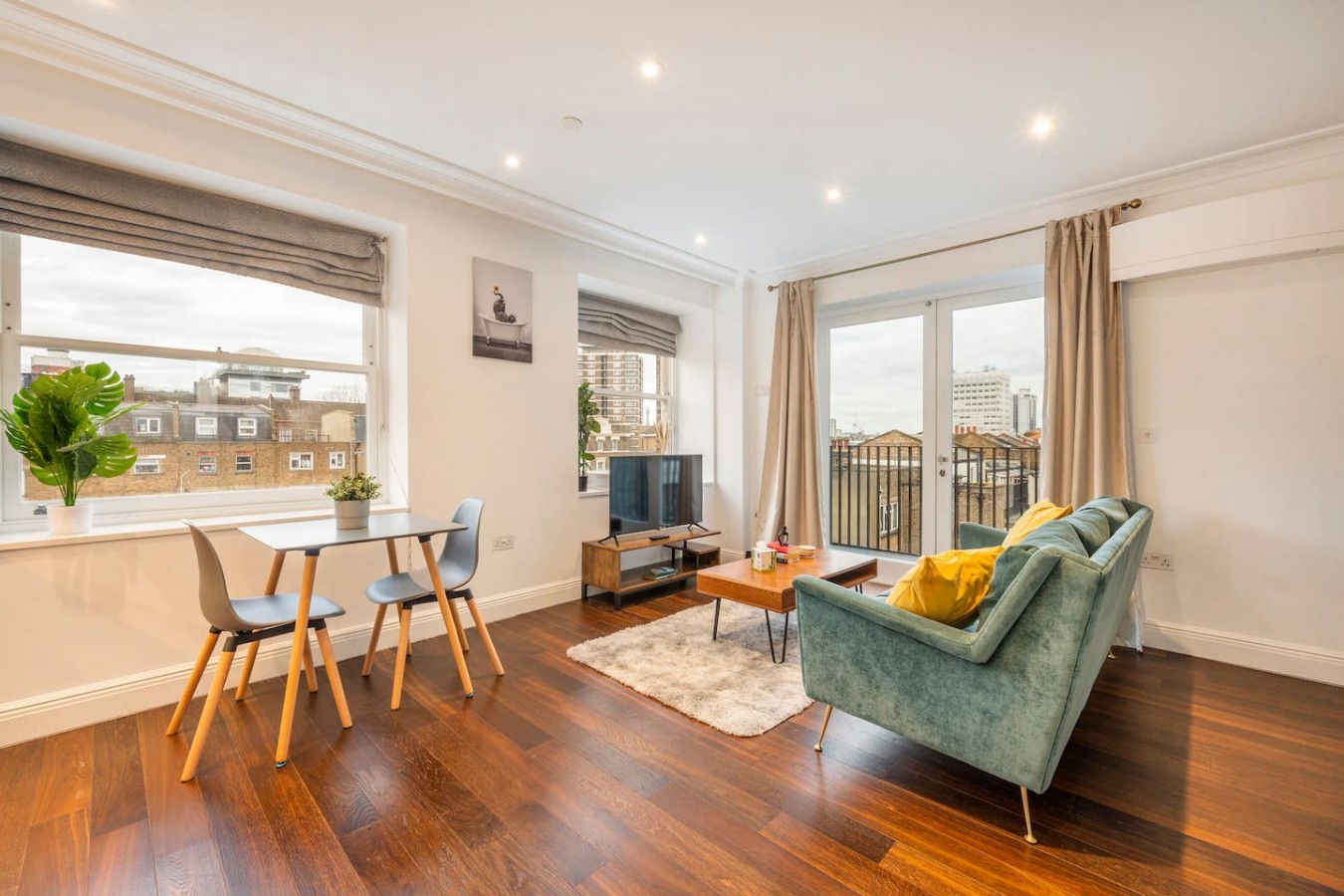 Serene One Bed, W/AC, Bidet, Walk to Baker Street in Flat 14 5 Cuthbert Street - Property image 12 - VivreStays