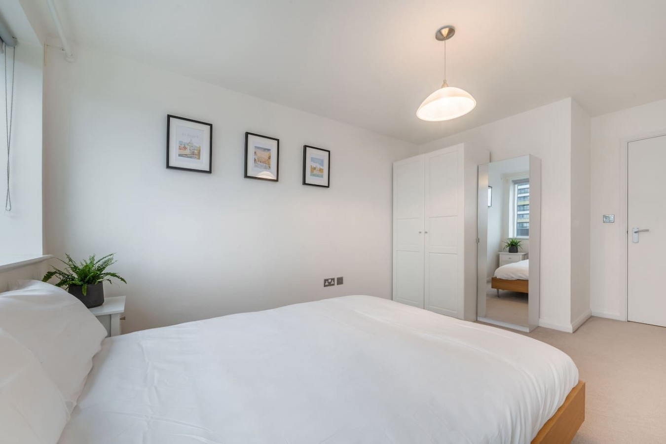 Luxury 2 Bed w/Balcony View, 4 Min Walk to Station in 10 Bard Road Flat 11 - Property image 9 - VivreStays