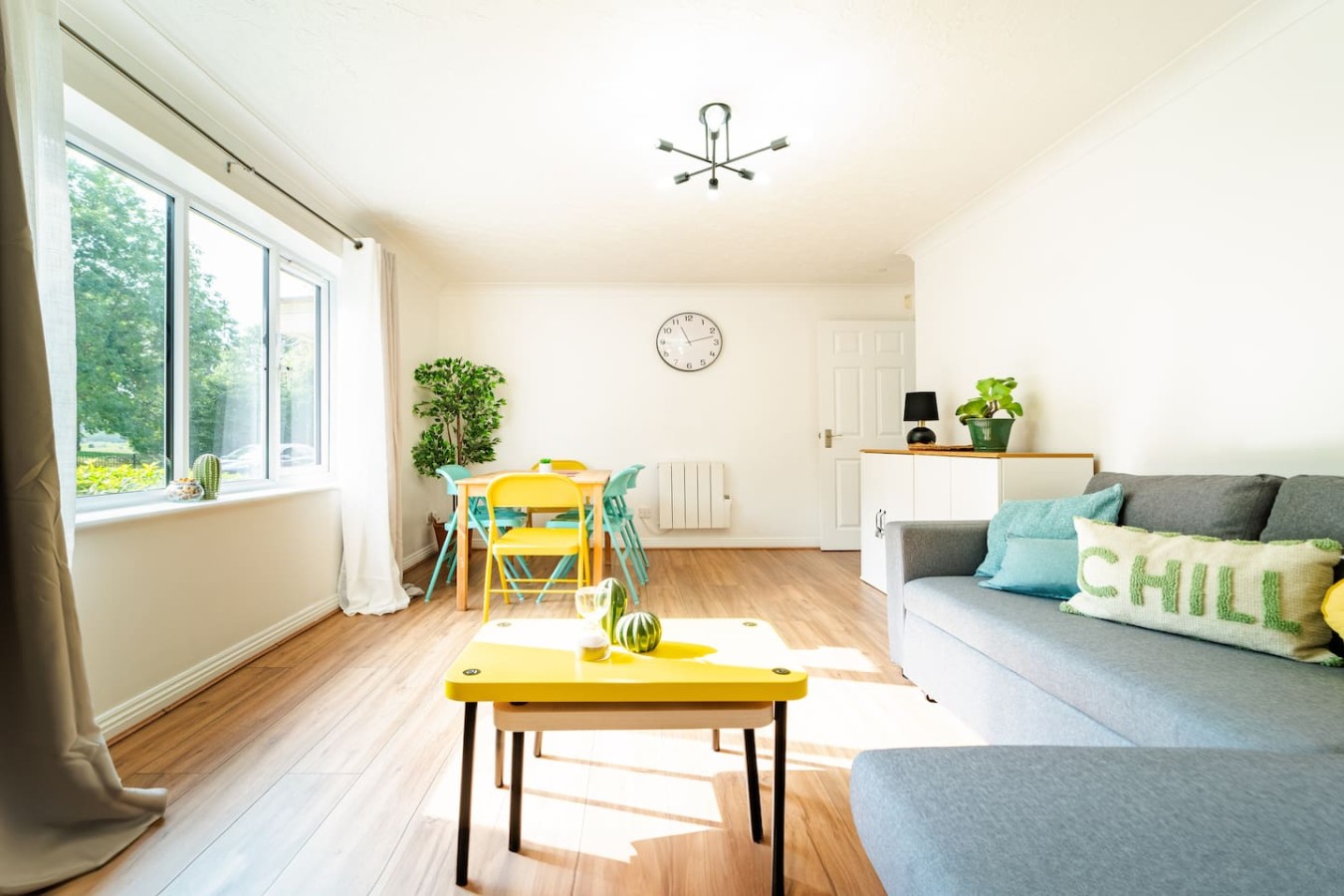 Cosy 2 Bed 2 Bath Elephant Castle With Parking in Riddell Court, 20 Albany Road Flat 9 Riddell Court - Property image 7 - VivreStays