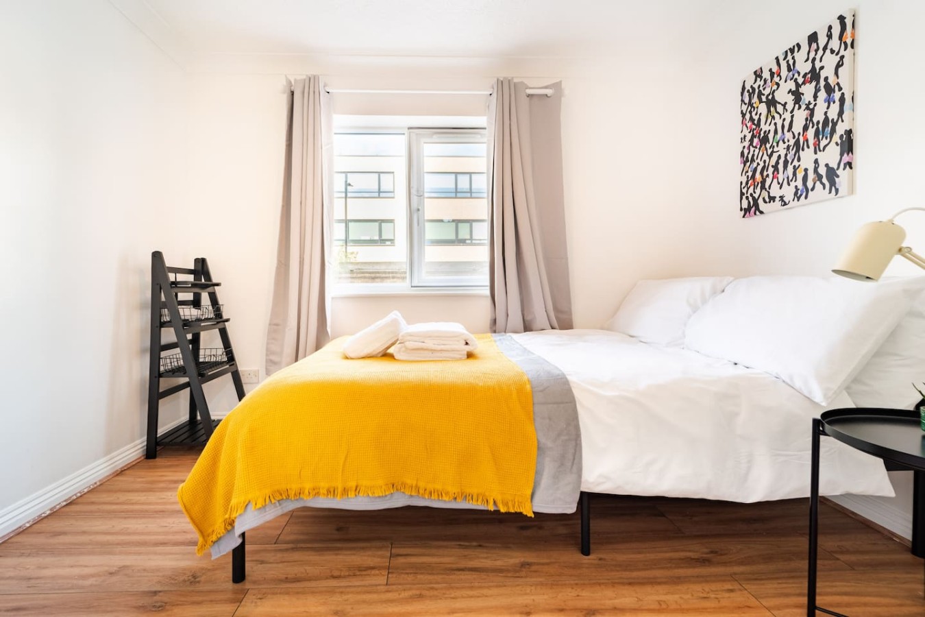 Cosy 2 Bed 2 Bath Elephant Castle With Parking in Riddell Court, 20 Albany Road Flat 9 Riddell Court - Property image 8 - VivreStays