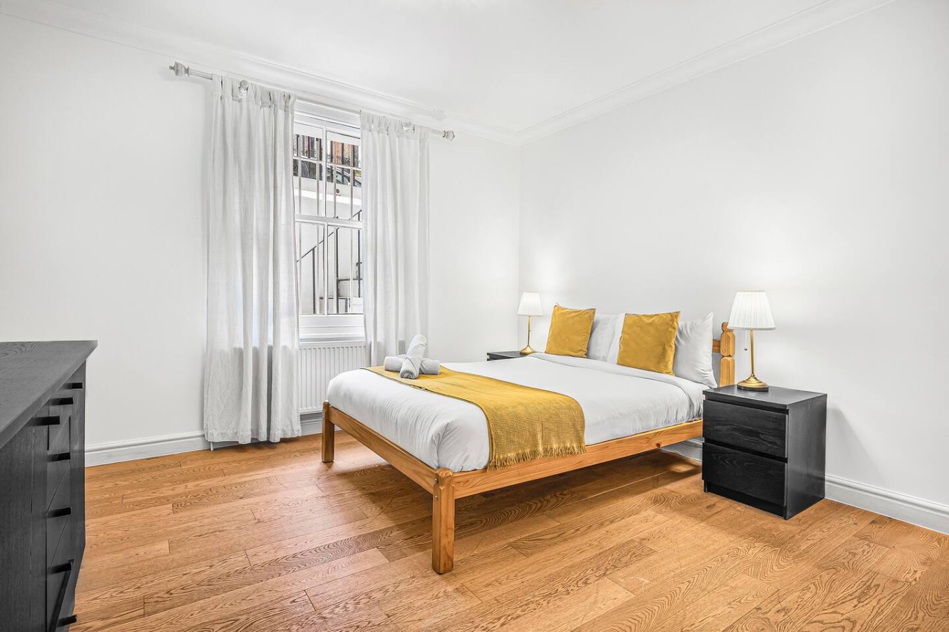 Cosy 3 Beds, 2 Bath, w/Garden in Central London in 34 Brechin Place - Property image 7 - VivreStays