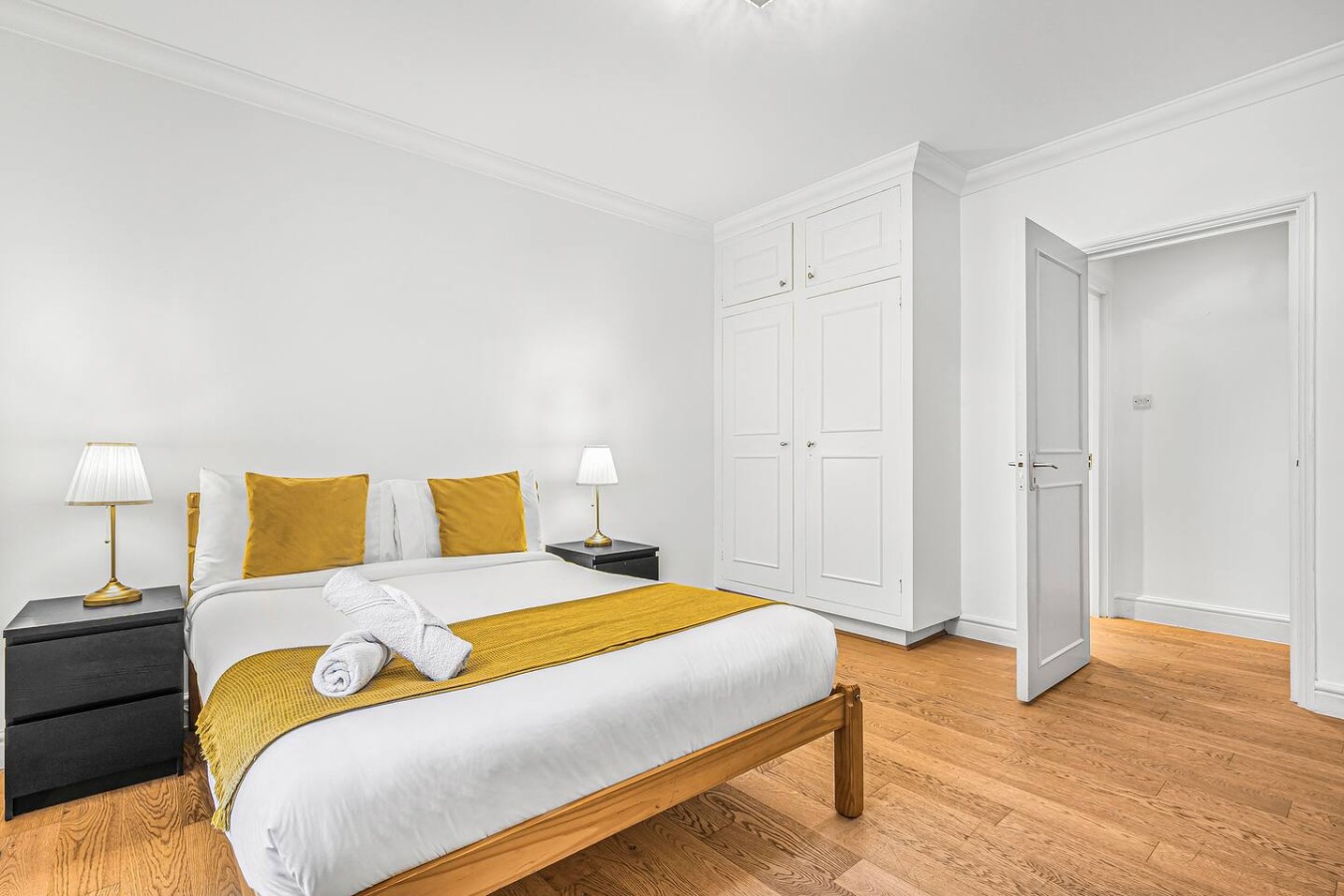 Cosy 3 Beds, 2 Bath, w/Garden in Central London in 34 Brechin Place - Property image 2 - VivreStays