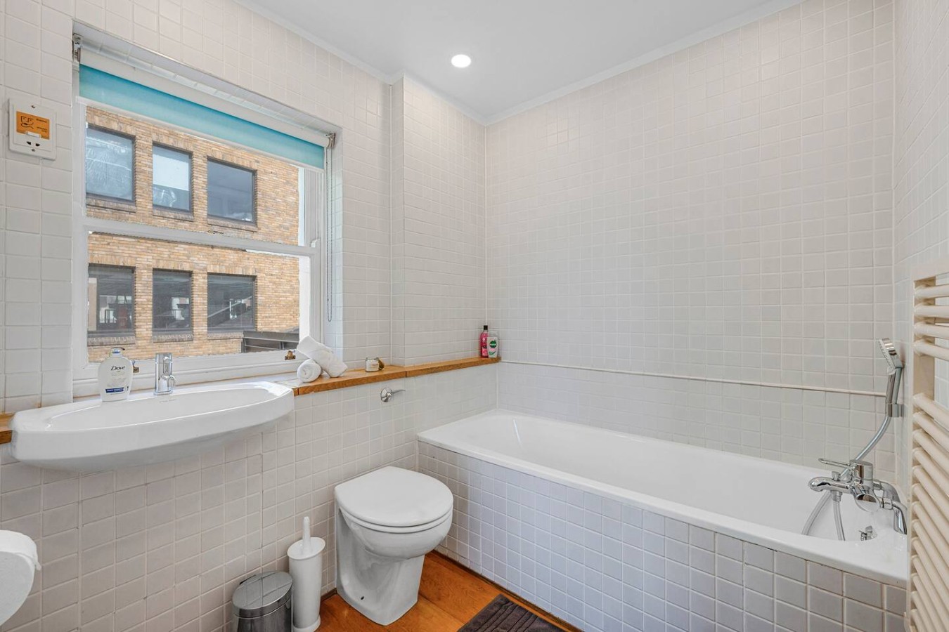 Cosy 3 Bed 3 Bath Covent Garden China Town Soho in Floral Street 28 - Property image 13 - VivreStays