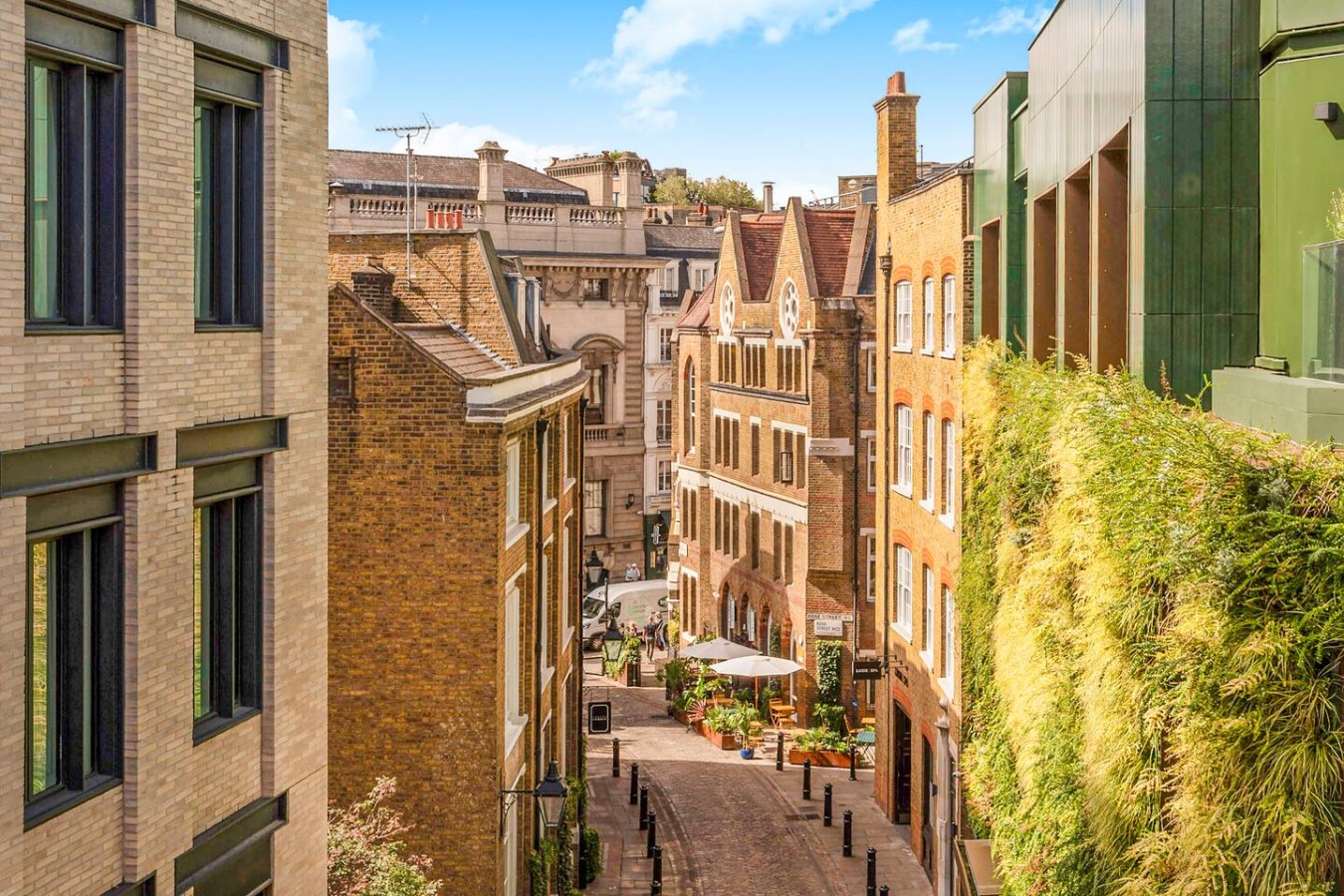Cosy 3 Bed 3 Bath Covent Garden China Town Soho in Floral Street 28 - Property image 6 - VivreStays