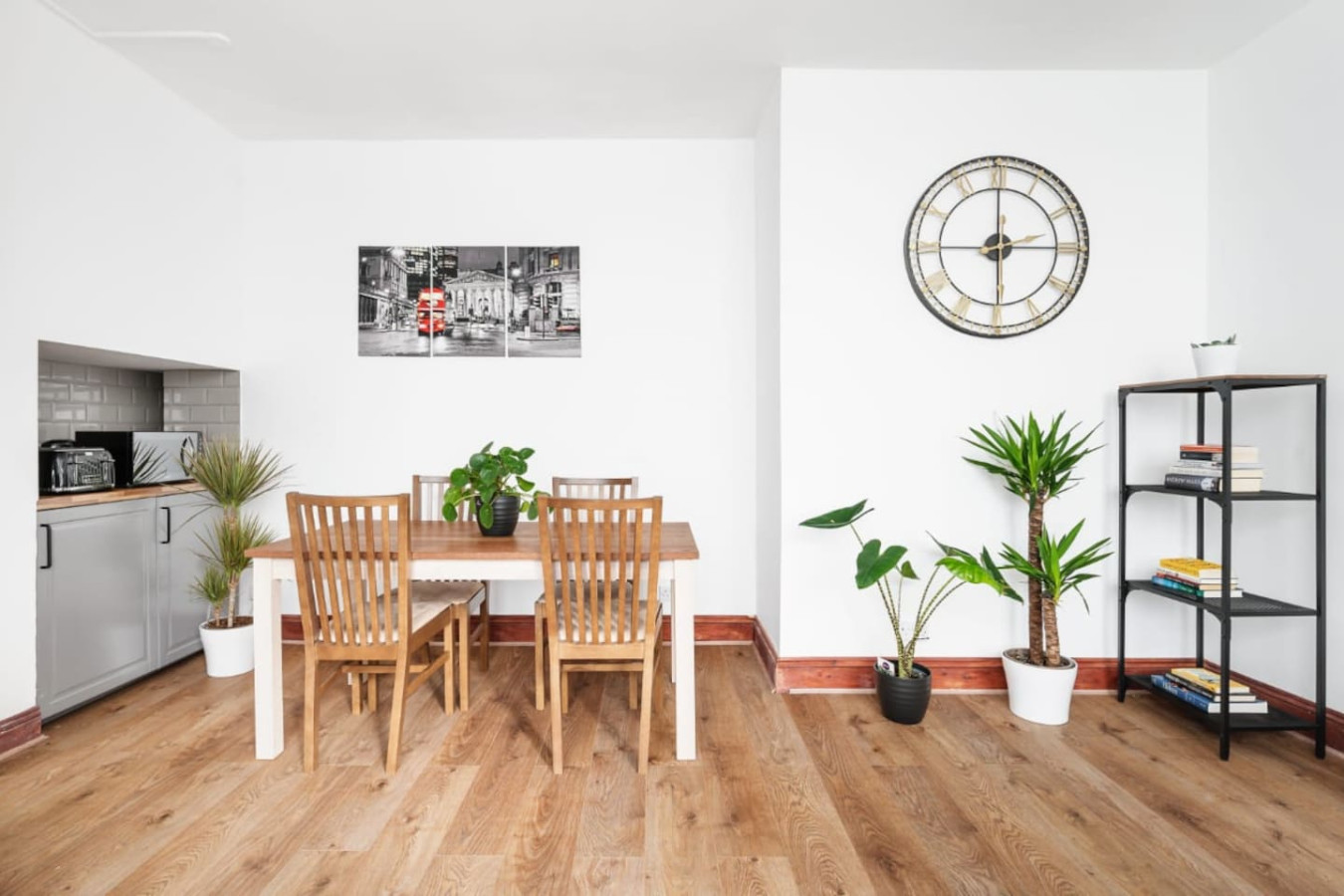 Serene flat in Holborn, 8 mins from Covent Garden in 6 Gate Street Flat 1 - Property image 4 - VivreStays