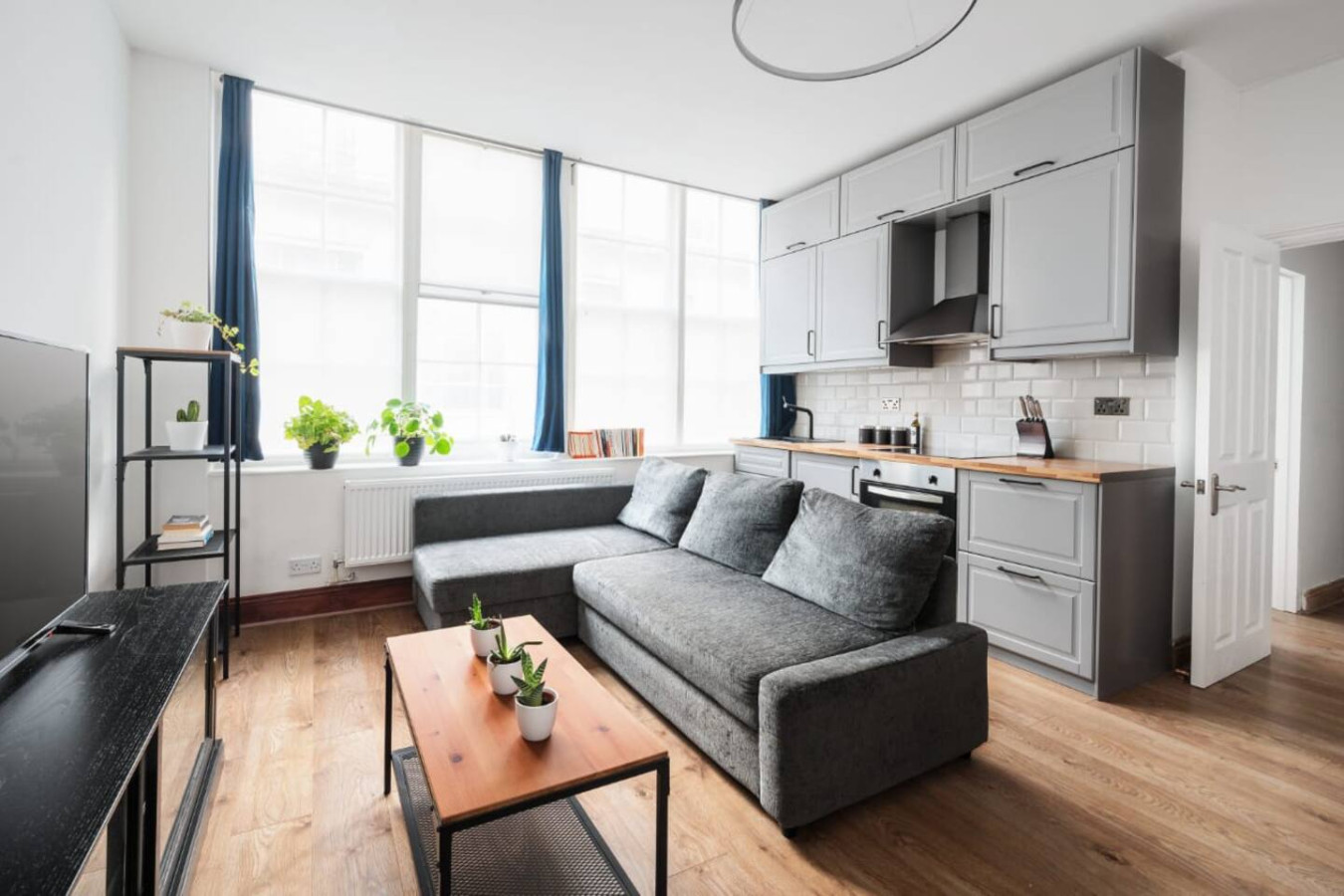 Serene flat in Holborn, 8 mins from Covent Garden in 6 Gate Street Flat 1 - Property image 11 - VivreStays