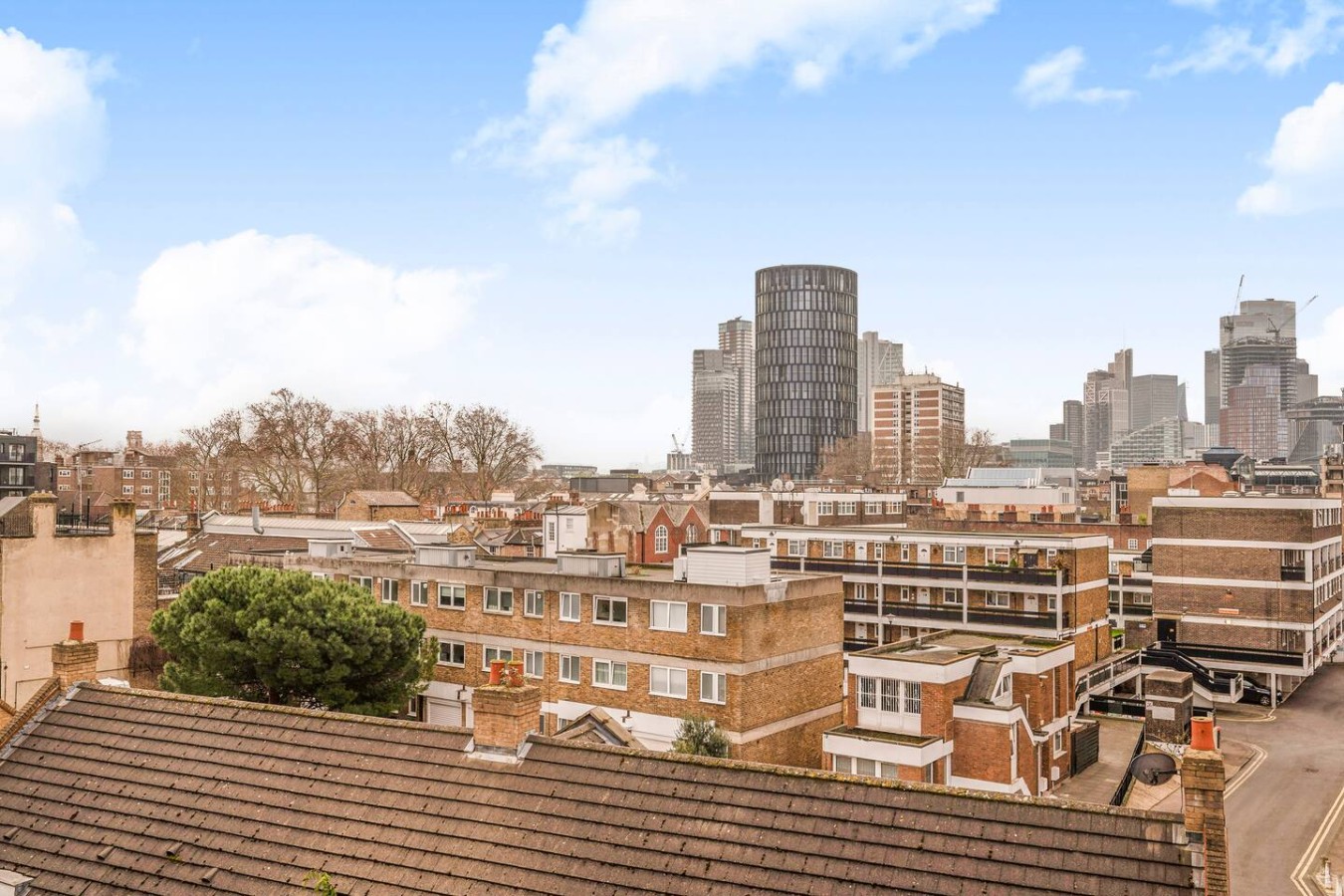 Spacious 2 Bedroom w/Balcony Hoxton, Old St, City in Bevenden Street - Property image 5 - VivreStays