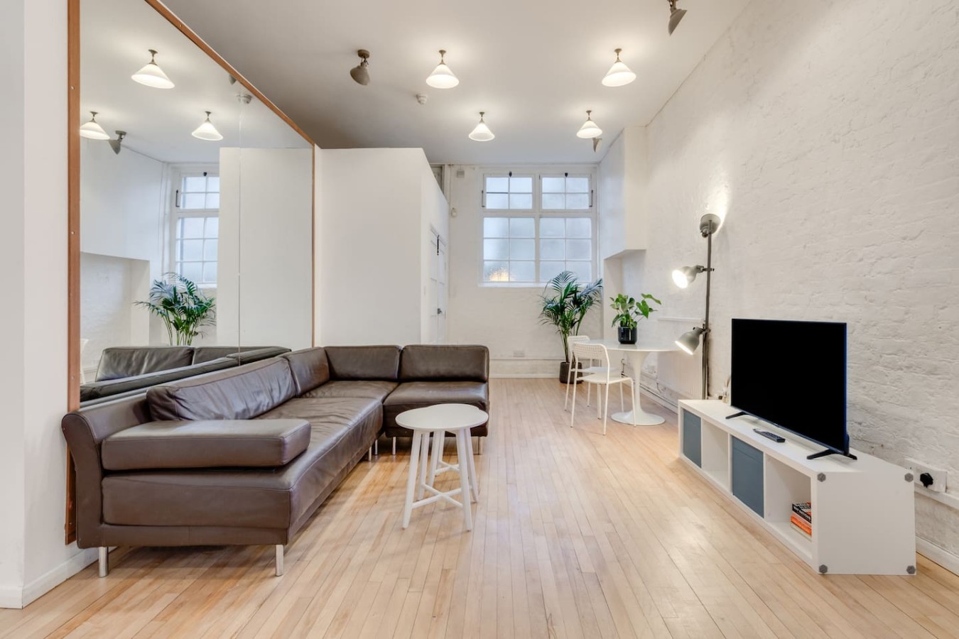 One Bed Urban Oasis Near Kings Cross St serviced apartment - Greater London - VivreStays