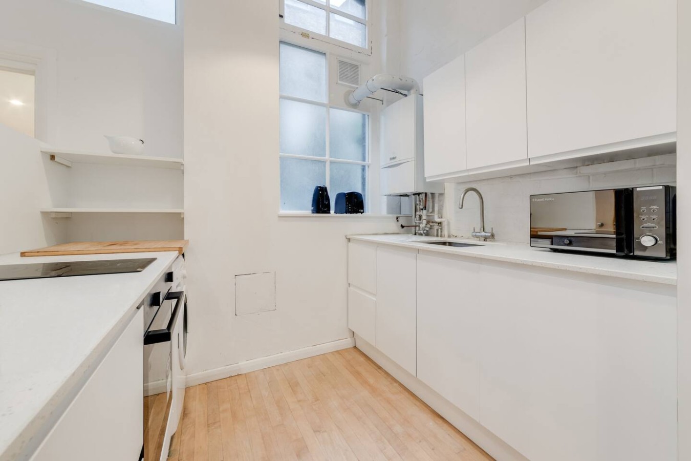 One Bed Urban Oasis Near Kings Cross St in 53 Bayham Place - Property image 12 - VivreStays