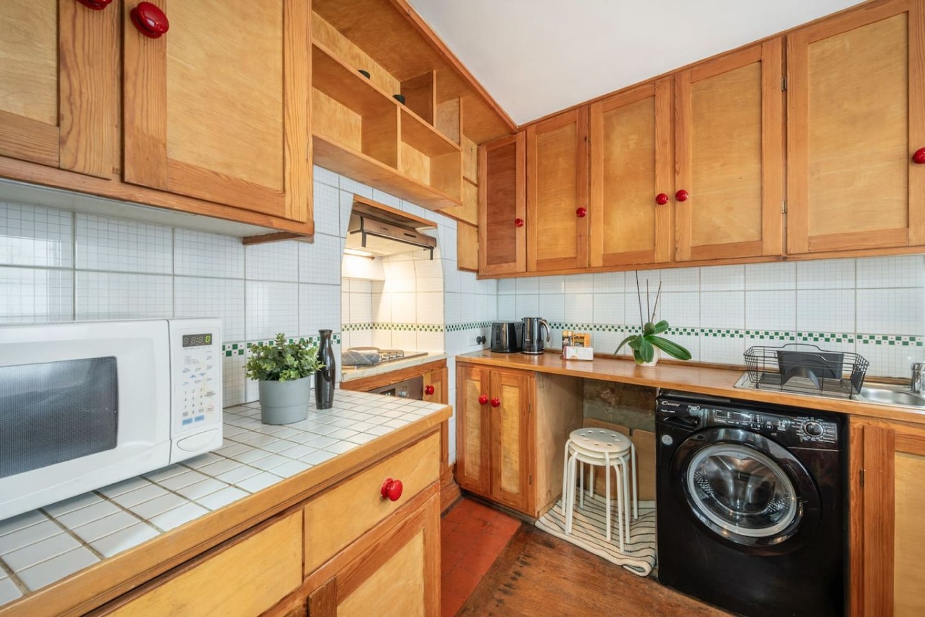 Rustic One Bedroom Apartment Baker Street in Oxford & Cambridge Mansions, Old Marylebone Road - Property image 5 - VivreStays