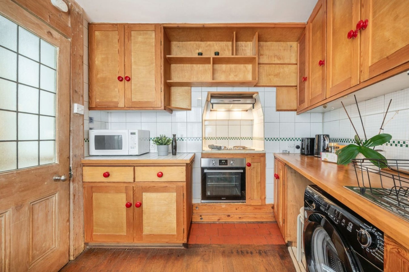 Rustic One Bedroom Apartment Baker Street in Oxford & Cambridge Mansions, Old Marylebone Road - Property image 4 - VivreStays