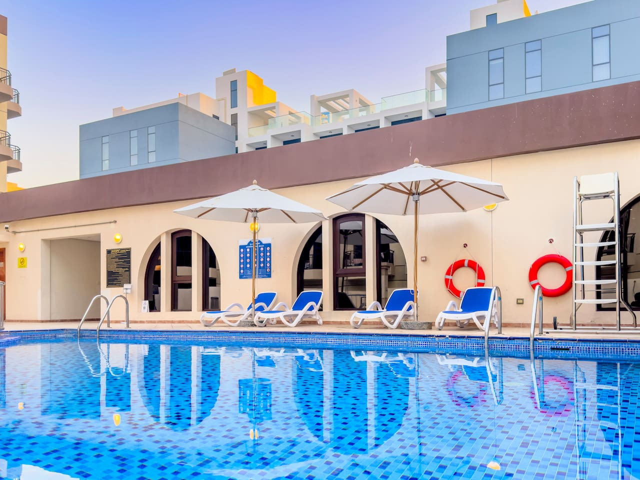FIRST CLASS | 1BR | Stylish | Near Top Attractions