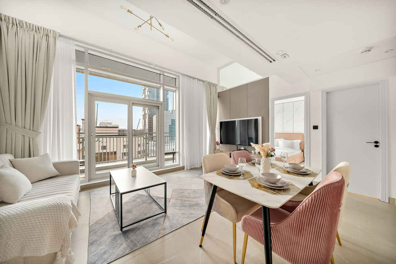 FIRST CLASS | 2BR | Modern Comfort in the City