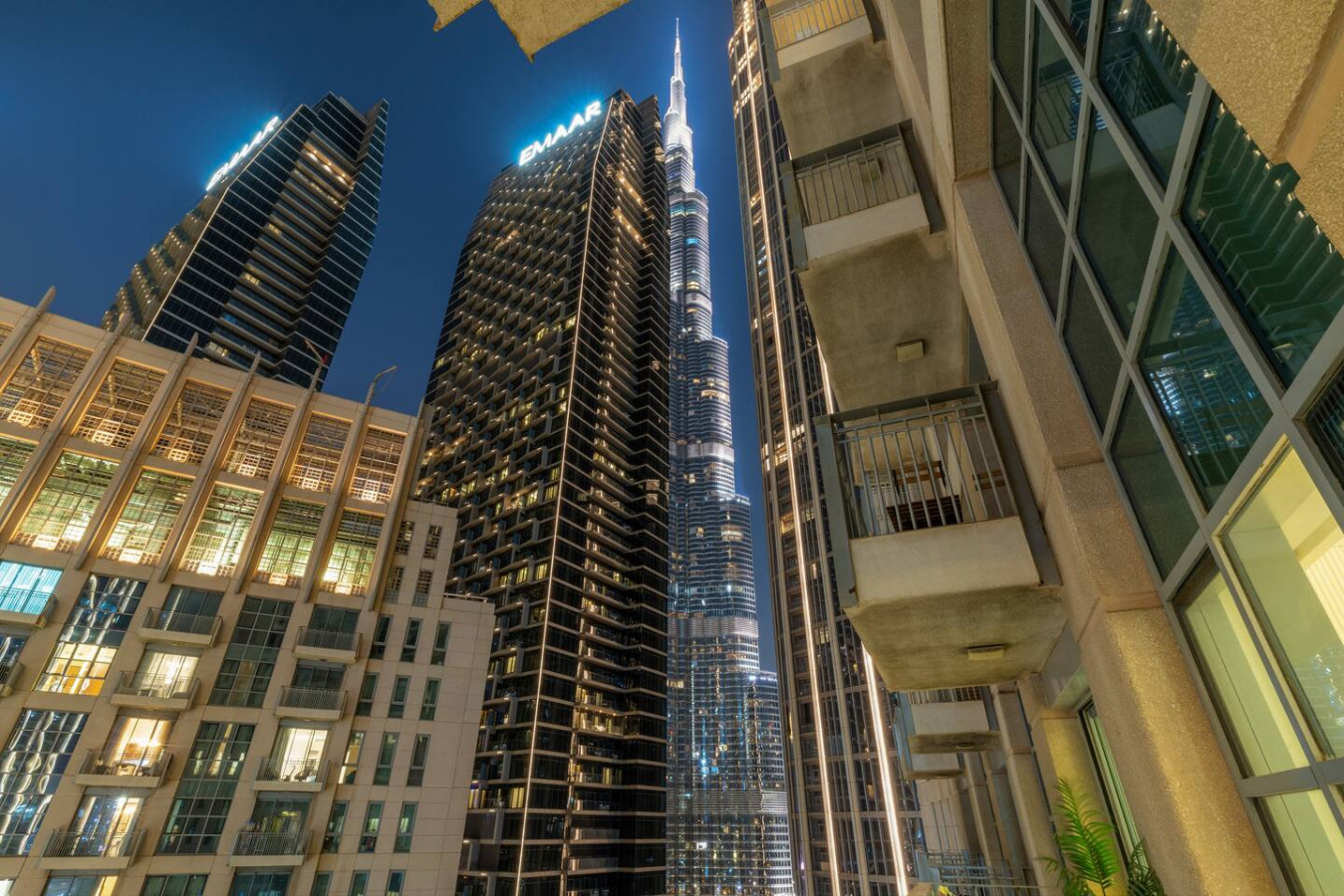 FIRST CLASS | 1BR | Burj Khalifa View | Near Metro