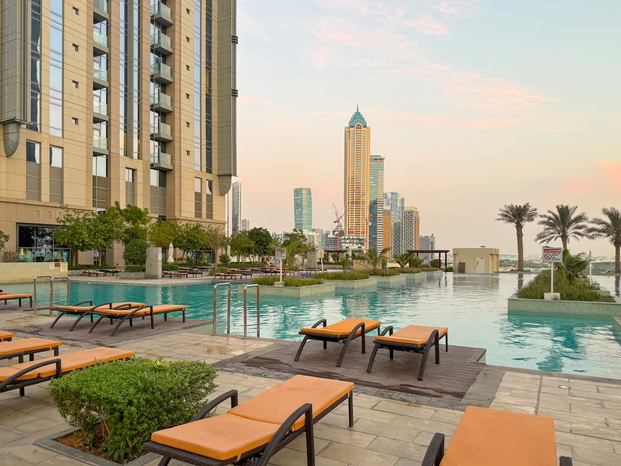 FIRST CLASS | 2BR | Luxe Canal View Haven
