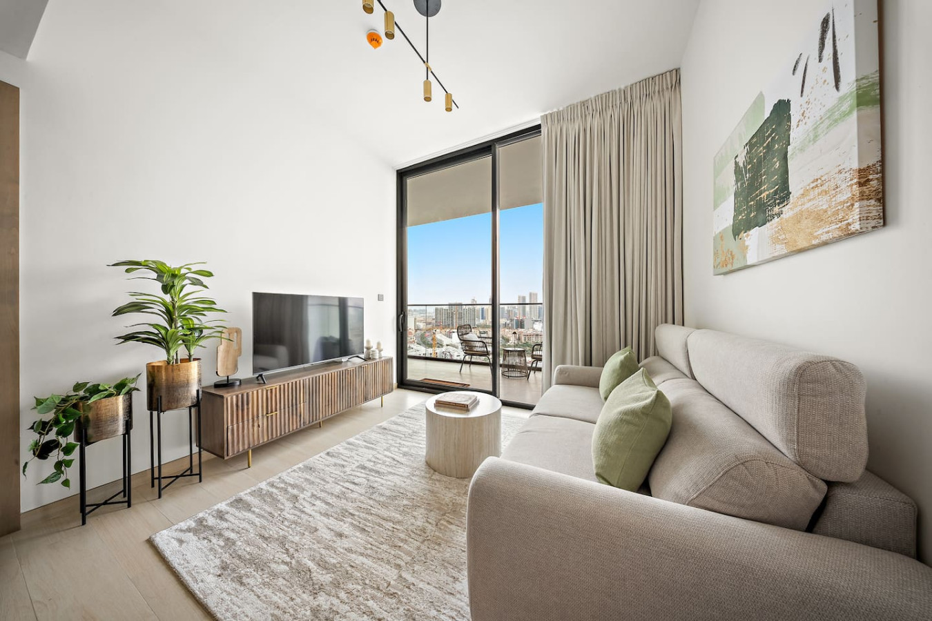 FIRST CLASS | 1BR | Urban Living Comfort