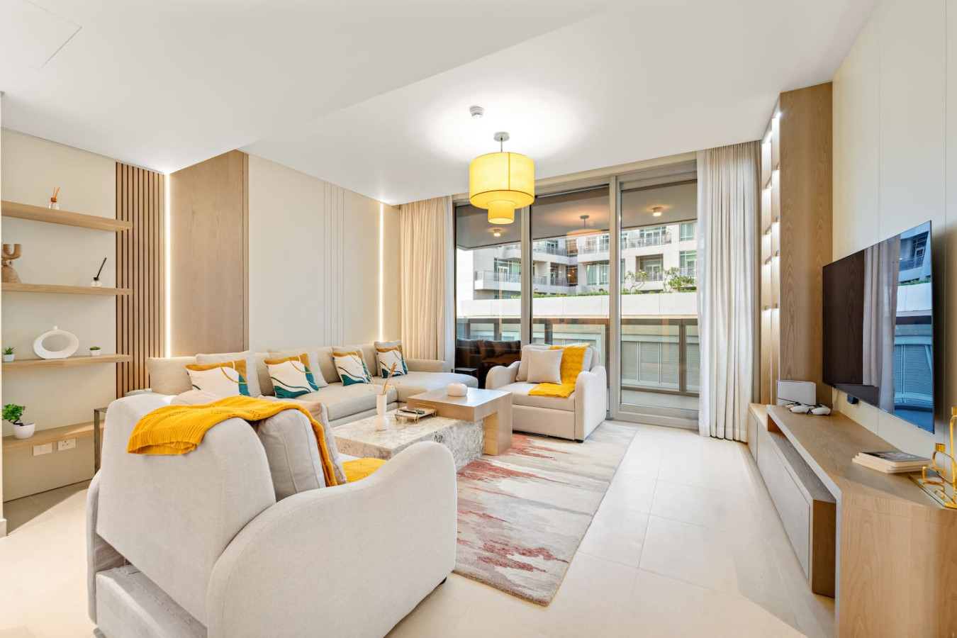 FIRST CLASS | 2BR | Stylish Downtown Living