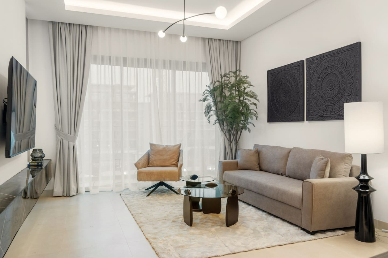 FIRST CLASS | 1BR| Luxury City Glitz