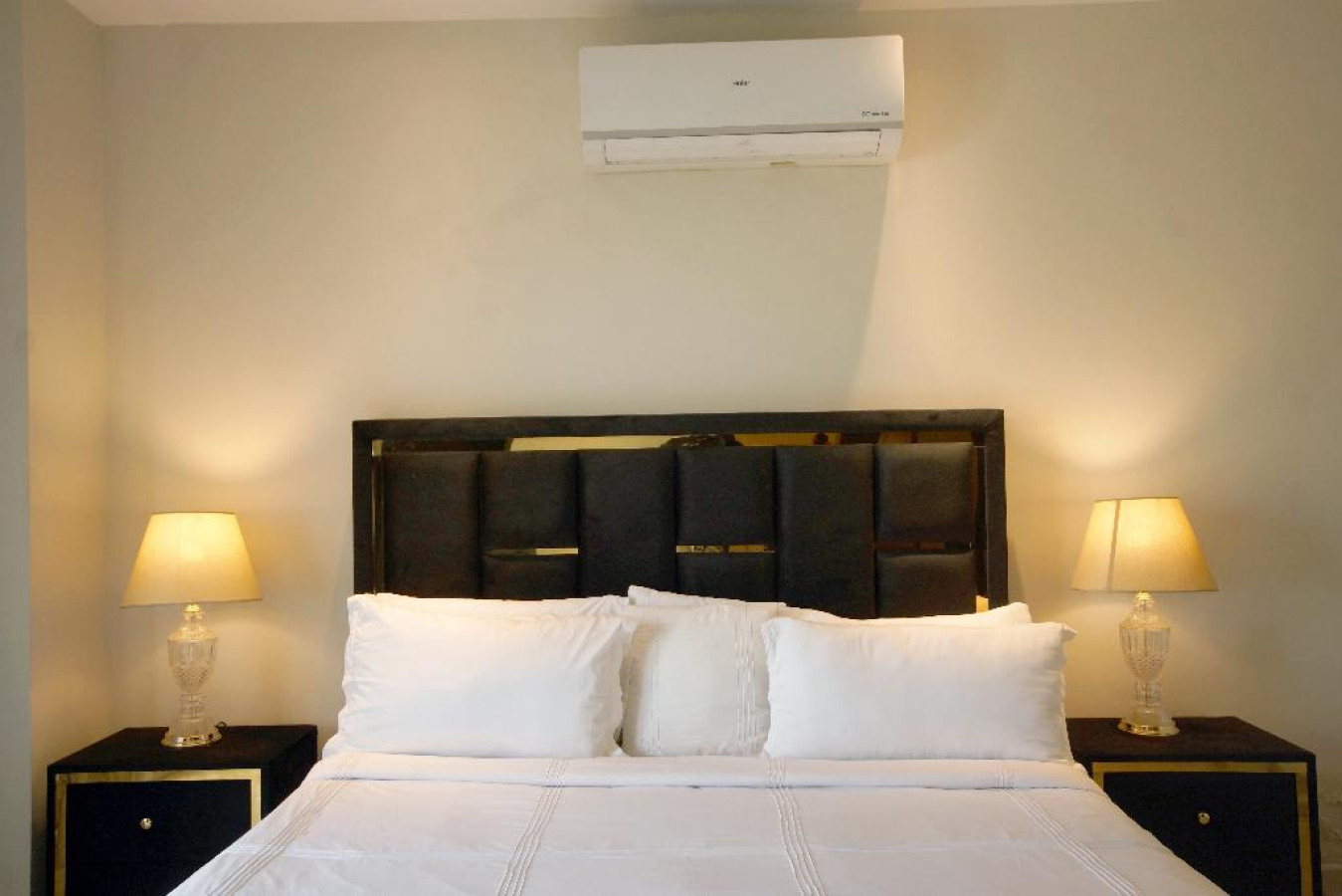 1BR Luxury Apartment w/ Private Gym | Gulberg 3 Opus