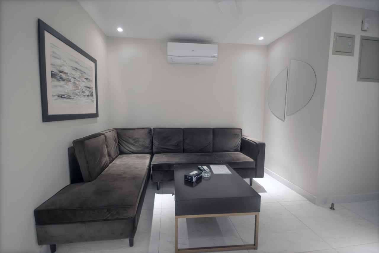 Cozy Studio Apartment | The Opus