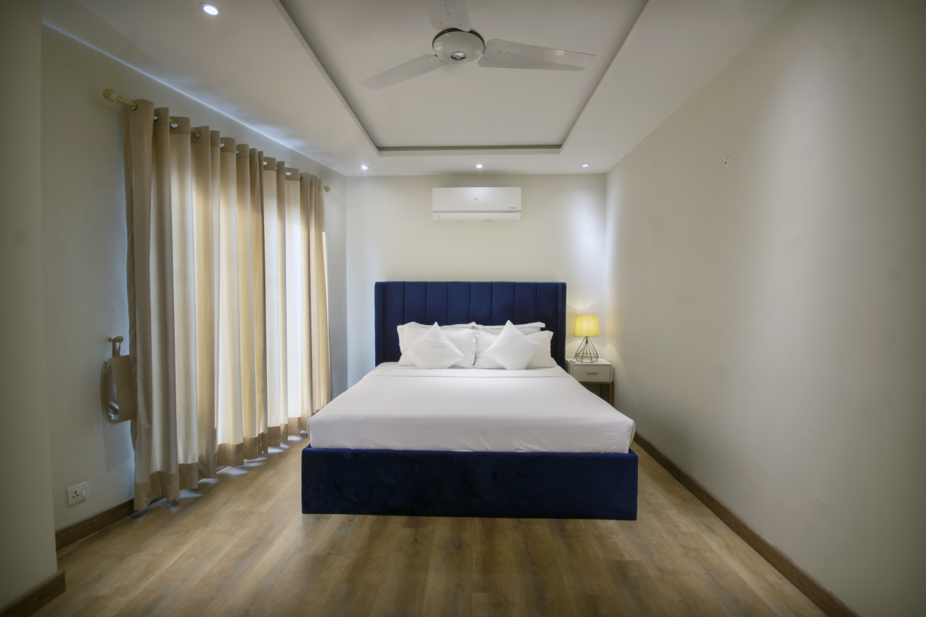 Luxury 3BR Apt w/ Private Balcony| Opus