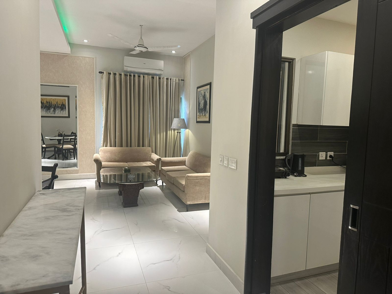 2 BR | Gulberg 3 | City Views