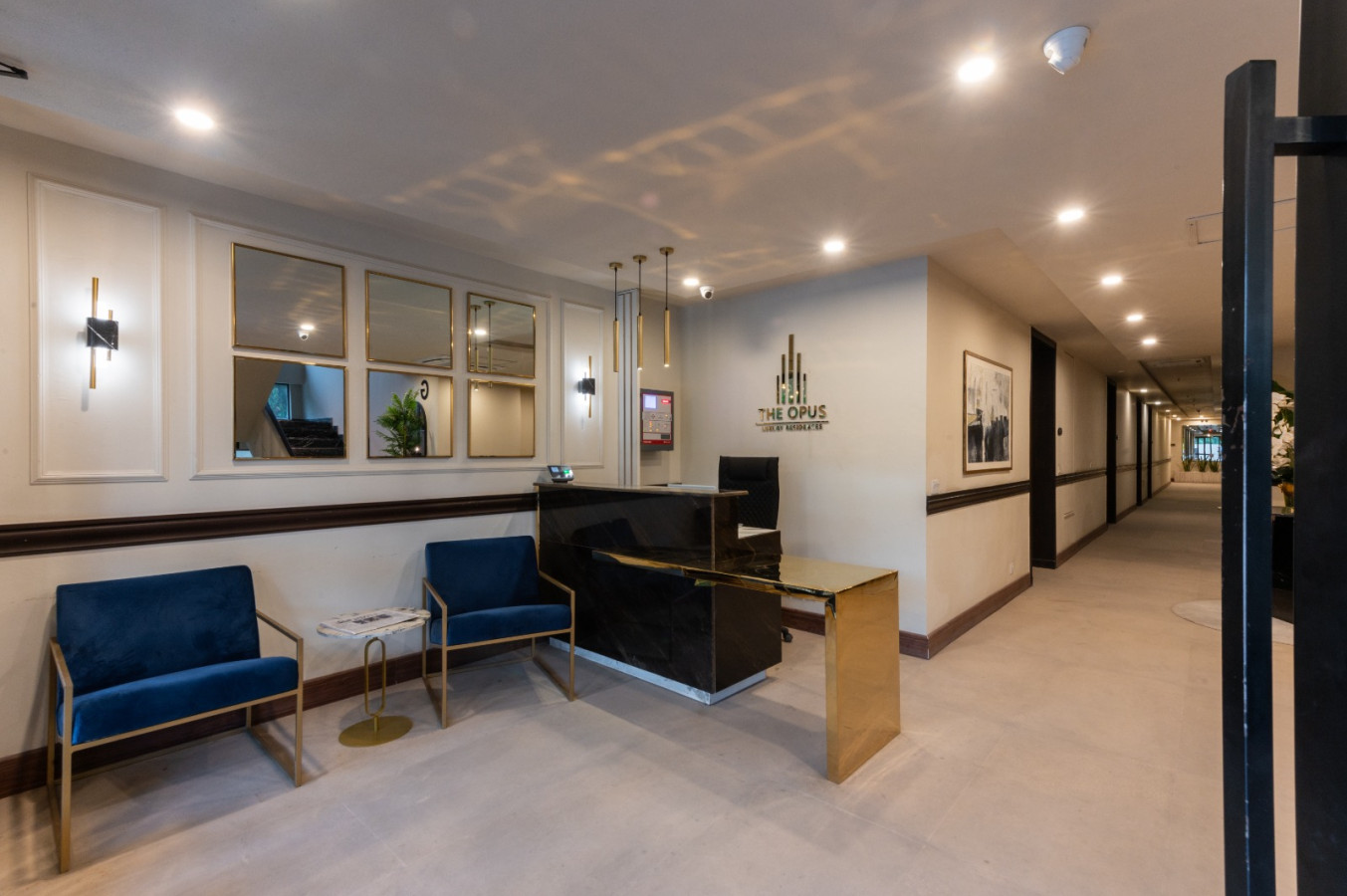 Urban 2 BR Apartment in Gulberg
