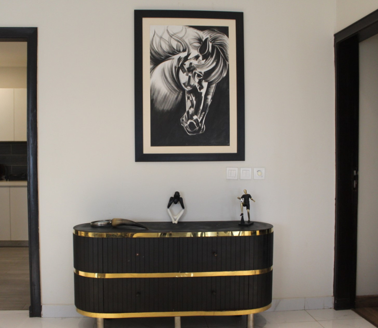 Urban 2 BR Apartment in Gulberg