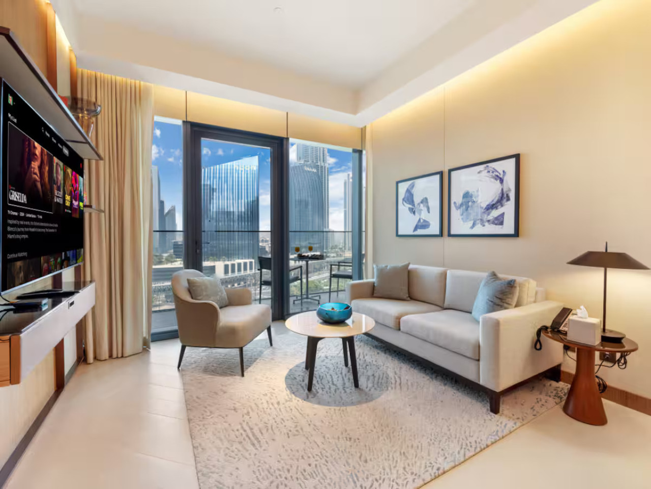 Opéra Majestique |Downtown Skyline