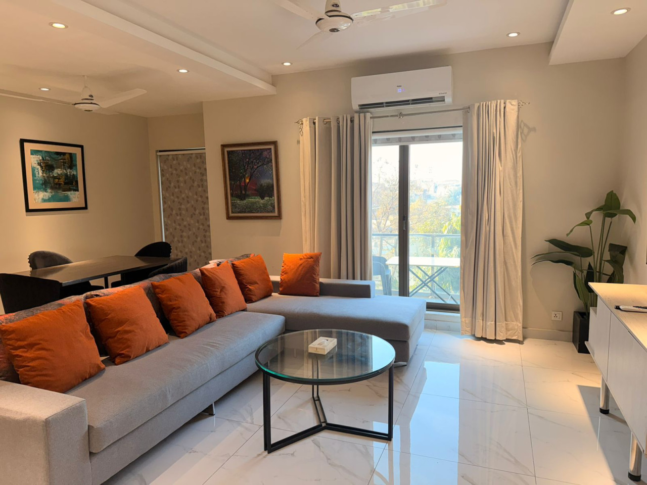 2 BR| Non smoking| Families | The Opus