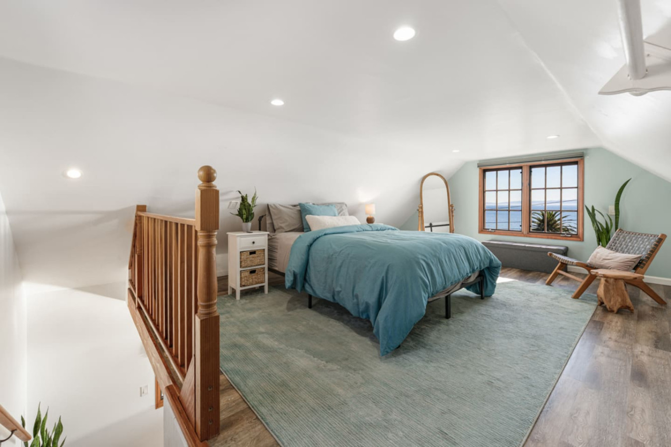 Poppy's Cottage - Oceanview, Jacuzzi, Dog Friendly 4