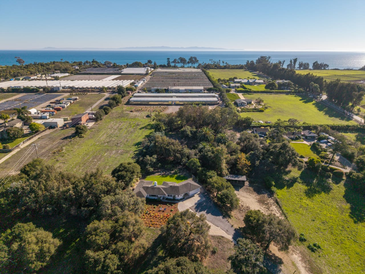 2 Acre Coastal Farmstead - Pet, RV, Horse Friendly 4