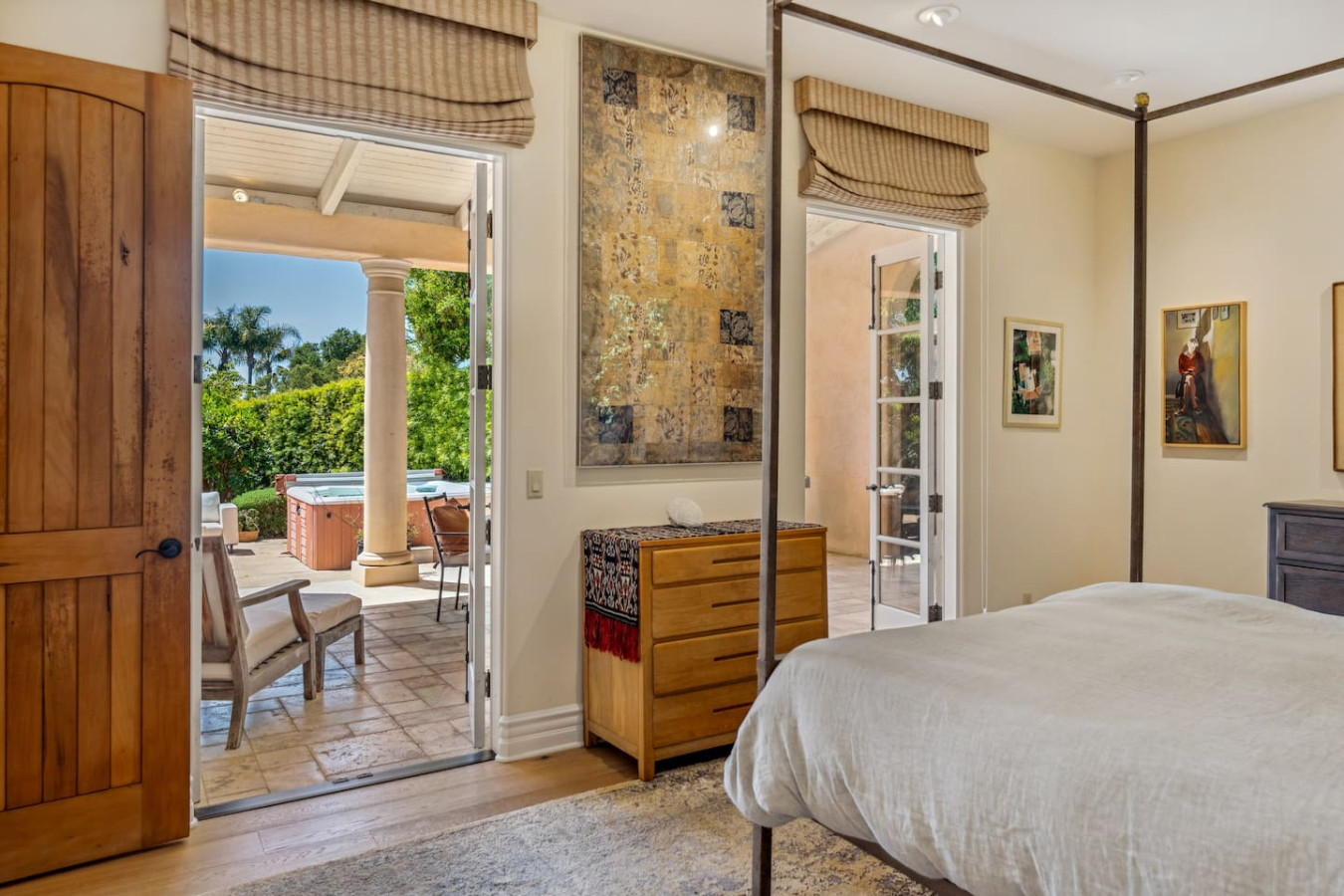 Driftwood Club - Hot Tub, Serene Garden, Spa-Like 3